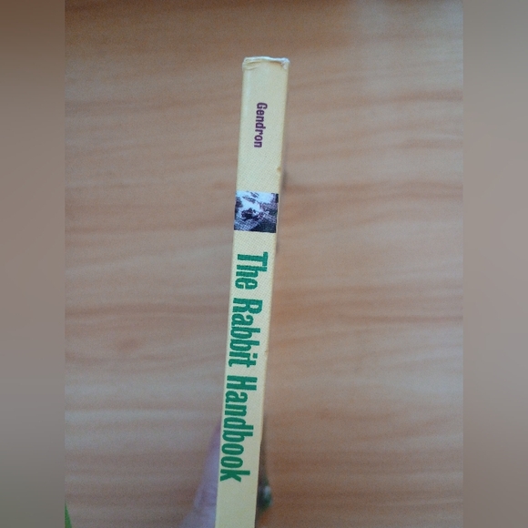 🙂The Rabbit Handbook - Picture 4 of 4